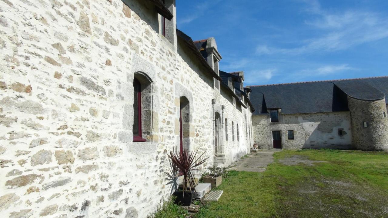 Le Colombier De Kerguezec Bed & Breakfast Surzur Exterior photo